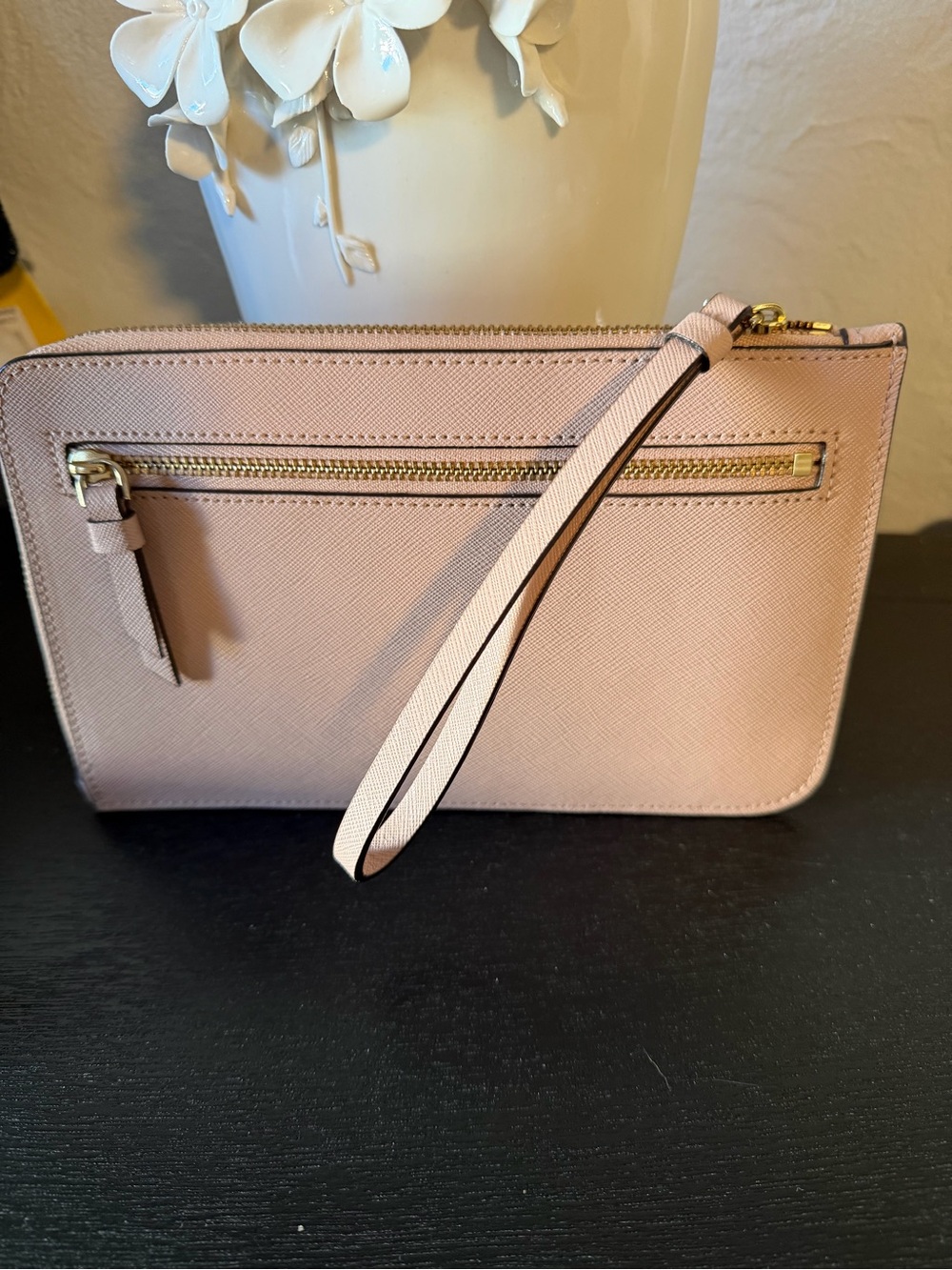 EUC Kate Spade NY Safiano Leather Light Crepe Cameron (650) Wristlet - Picture 5 of 9
